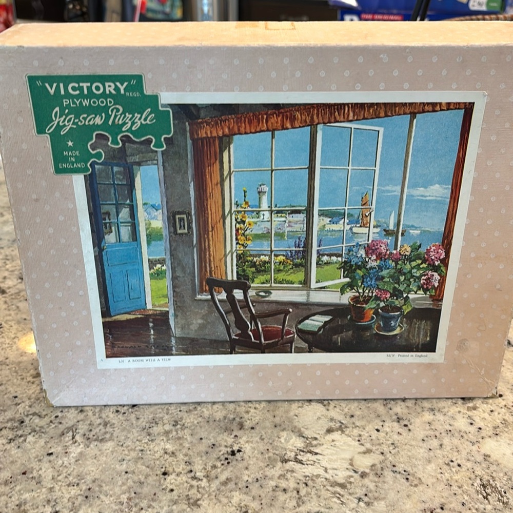 1950s Victory Jigsaw Plywood Puzzle “A Room With A View” 350 piece